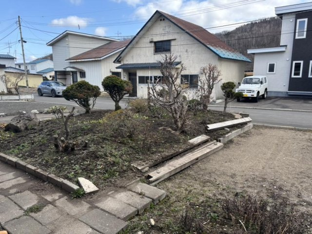 北見市東相内町６０１番地１６　中古売家の庭