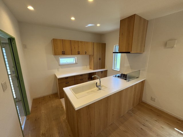 安芸郡海田町南幸町１のキッチン|土地約１４０坪の菜園も可能な広々としたお庭有☆
築７年のドヒハウス施工のこだわり注文住宅♪