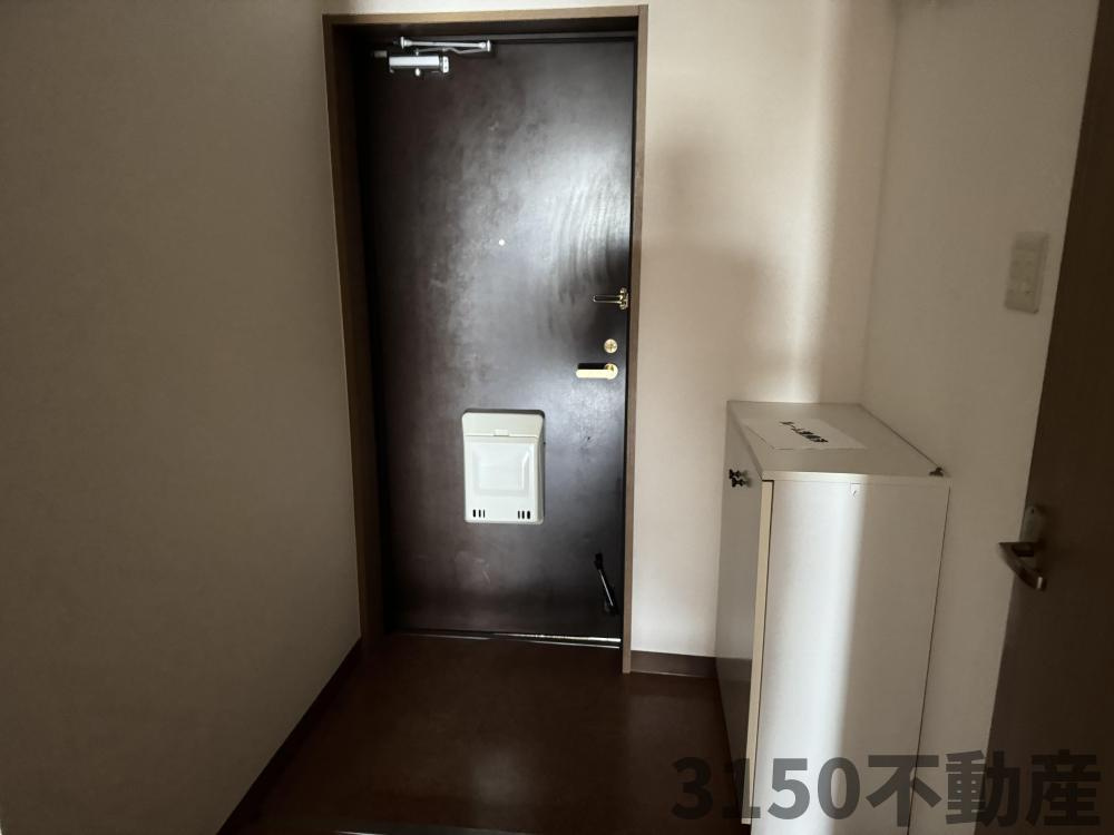 ハイツ南の玄関