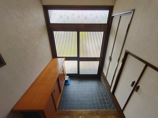 【玄関】 | 鴬が丘戸建