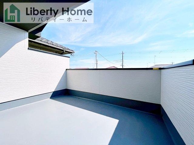 水戸市平須町12期　新築戸建のバルコニー