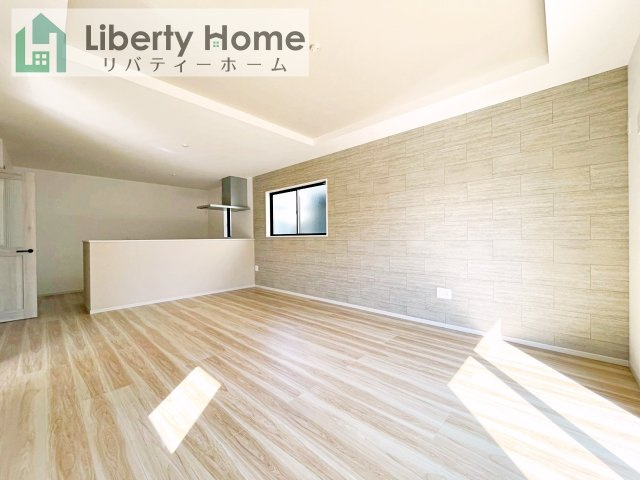 水戸市平須町12期　新築戸建の居間・リビング