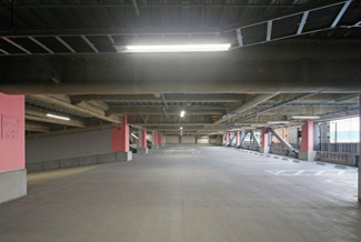 【駐車場】 | 駐車場フロアです。当物件の2～7階が自走式駐車場になっております。