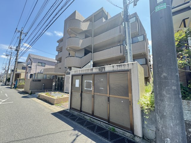新松戸美笠ハイツの外観