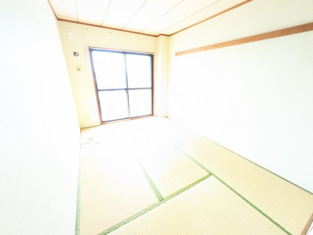 新松戸美笠ハイツの和室