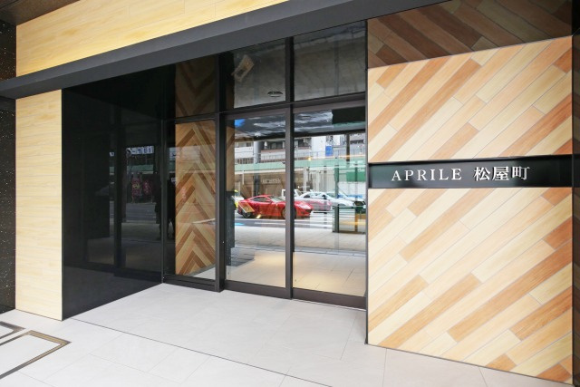 アプリーレ松屋町のエントランス