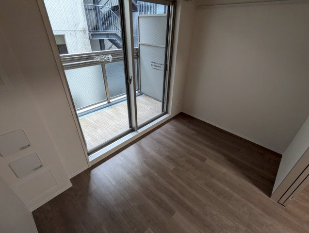 エスリードレジデンス大阪谷町ザ・マークス BRAVI不動産の洋室