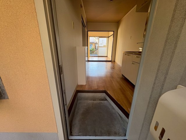 ドルフ石井Ｂ棟の玄関