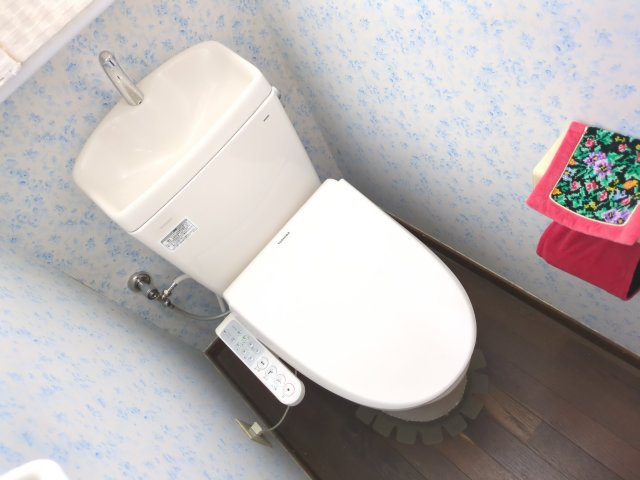 【トイレ】 | 山武市松ヶ谷ロ　中古戸建 | 1階トイレ