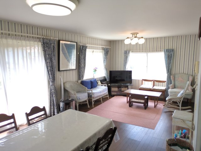 【居間・リビング】 | 山武市松ヶ谷ロ　中古戸建