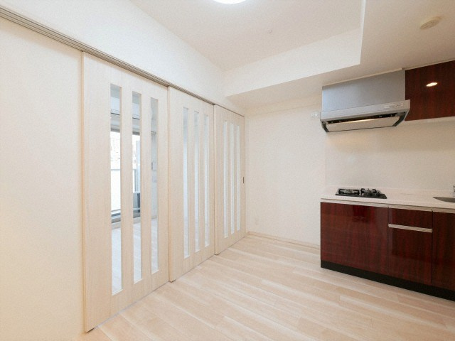 大阪市中央区安土町１丁目の賃貸マンションの居間・リビング