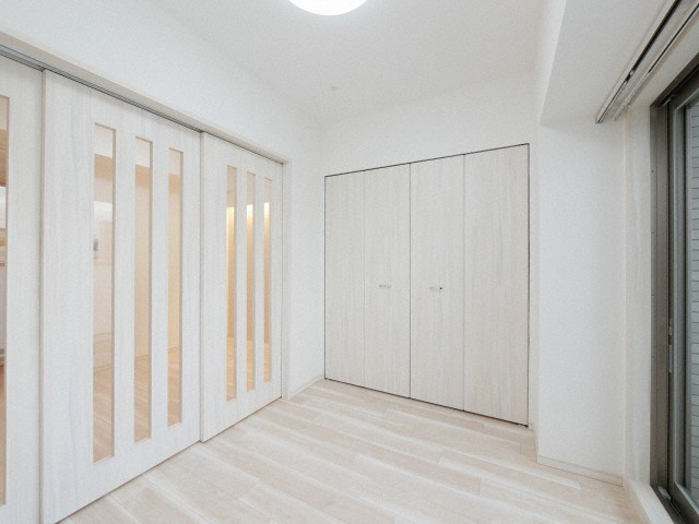 大阪市中央区安土町１丁目の賃貸マンションの洋室