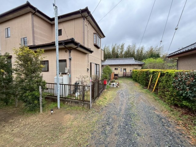 山武郡横芝光町屋形　中古戸建の外観