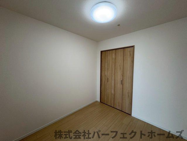 【寝室】の画像