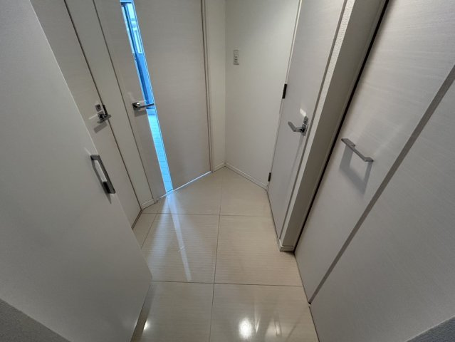 S-RESIDENCE難波Brillerの玄関