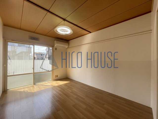 嵐山ハイツの居間・リビング