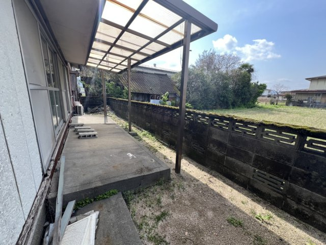 上野町戸建のバルコニー