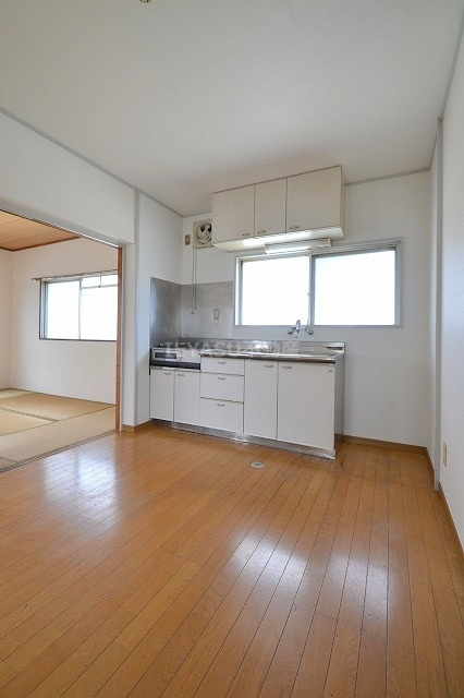 広島市西区草津南４丁目の賃貸マンションの居間・リビング|参考写真