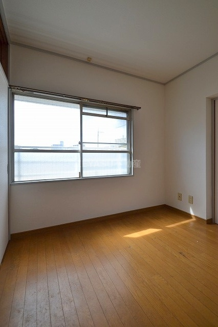 広島市西区草津南４丁目の賃貸マンションの内装