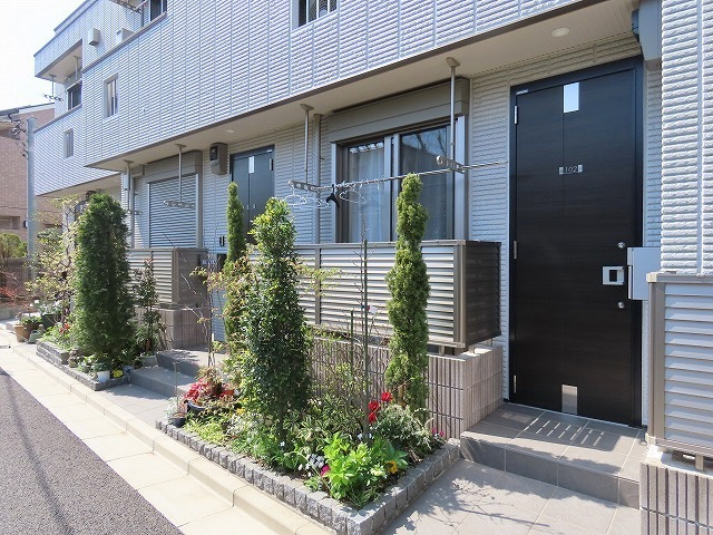 ヴィラージュ烏山のエントランス