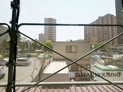 【展望】 | グリーンコーポ大谷地 | 陽当たり・通風良好です♪
（外壁工事中）