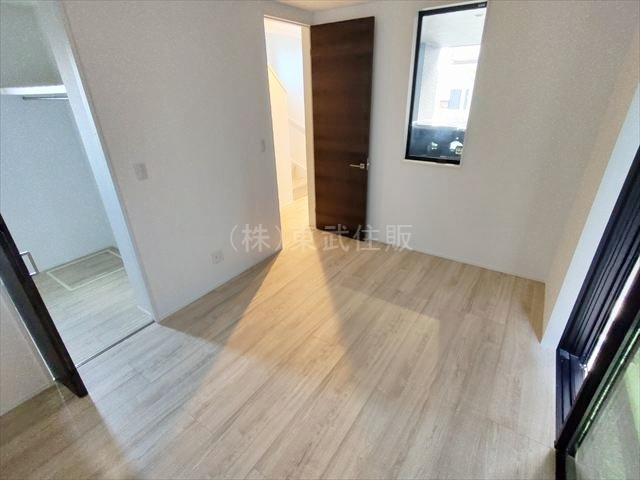 【洋室】 | 川越市稲荷町 | 1階8.0帖洋室　寝室にいかがでしょうか