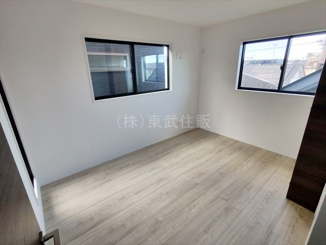 【寝室】 | 川越市稲荷町 | 3階西側8.0帖洋室　主寝室としてお使いいただけます