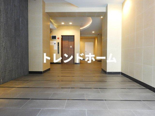 アドバンス心斎橋ラシュレのエントランス|選べる家電プランあり！！