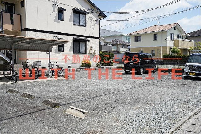 セジュール坂井Ⅰ【10,000円キャッシュバック対象物件】の駐車場|カースペースがあります