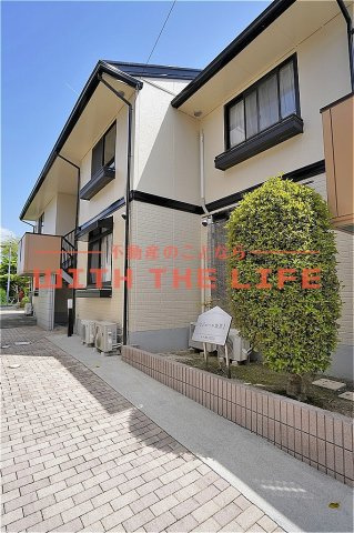 セジュール坂井Ⅰ【10,000円キャッシュバック対象物件】のエントランス|ゆとりのあるエントランスです