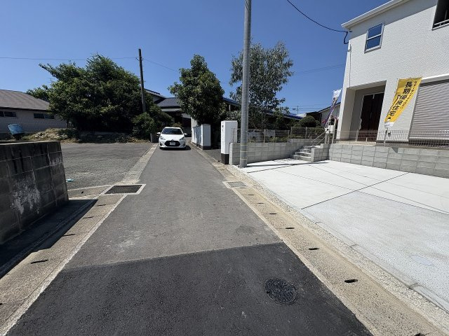 【その他】 | 福岡市東区土井3丁目　2号棟（全3棟）【仲介手数料無料・0円】 | 現地写真。前面道路です。