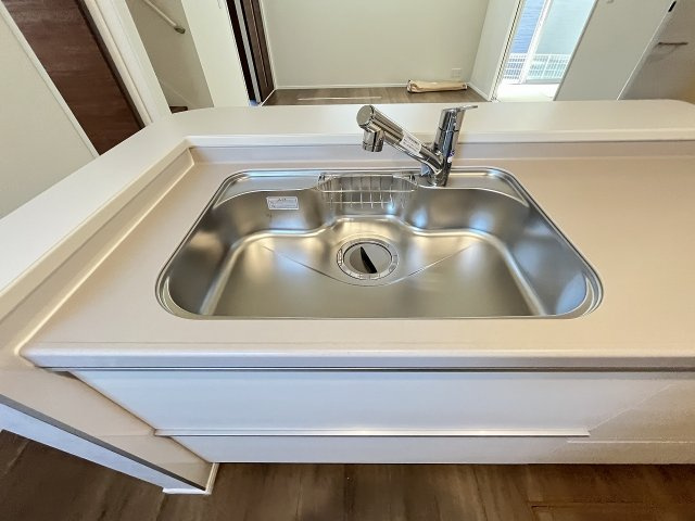 【キッチン】 | 福岡市東区土井3丁目　2号棟（全3棟）【仲介手数料無料・0円】 | 現地写真。