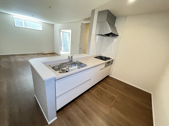 【キッチン】 | 福岡市東区土井3丁目　2号棟（全3棟）【仲介手数料無料・0円】 | 現地写真。