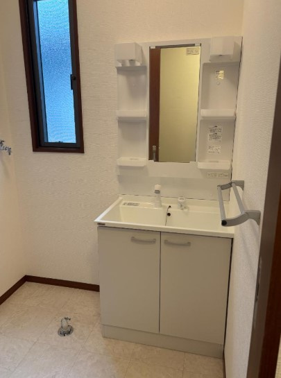 アクア西松ヶ丘北館の洗面所