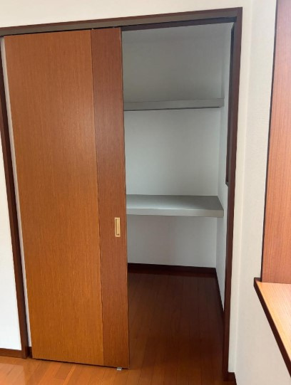 アクア西松ヶ丘北館の収納