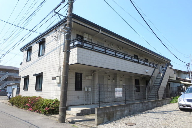 ファミーユ大戸の外観|閑静な住宅地