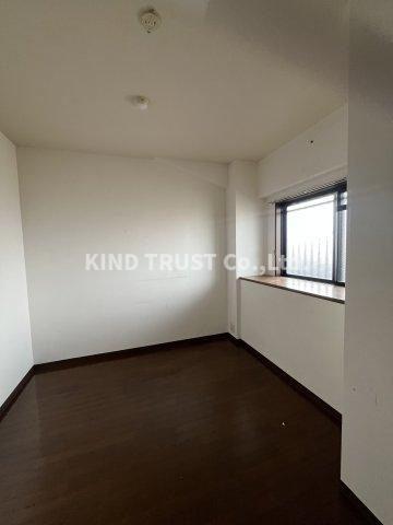 リーガル豊崎の居間・リビング|ゆったり過ごせる居間です