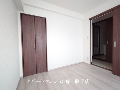 【洋室】 | 長塚マンション