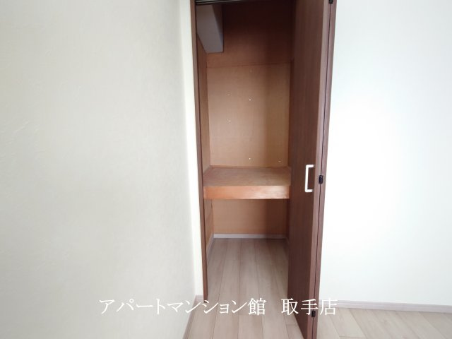 長塚マンションの収納