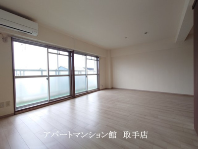 【居間・リビング】 | 長塚マンション