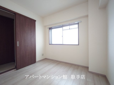 【洋室】 | 長塚マンション