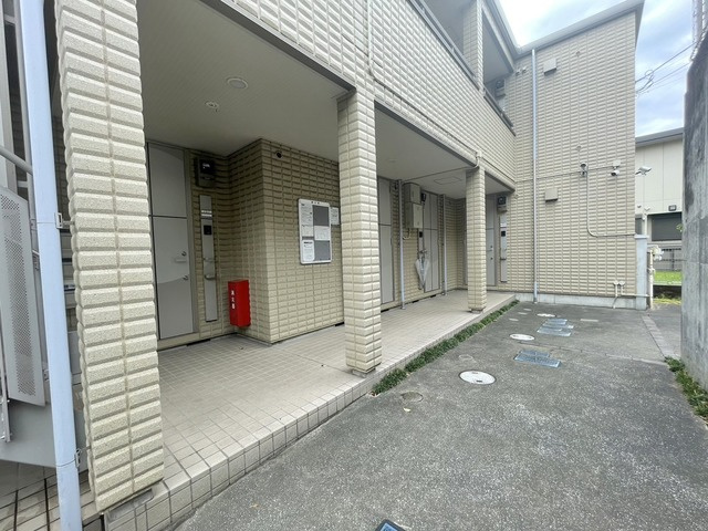 メゾン　オークのロビー