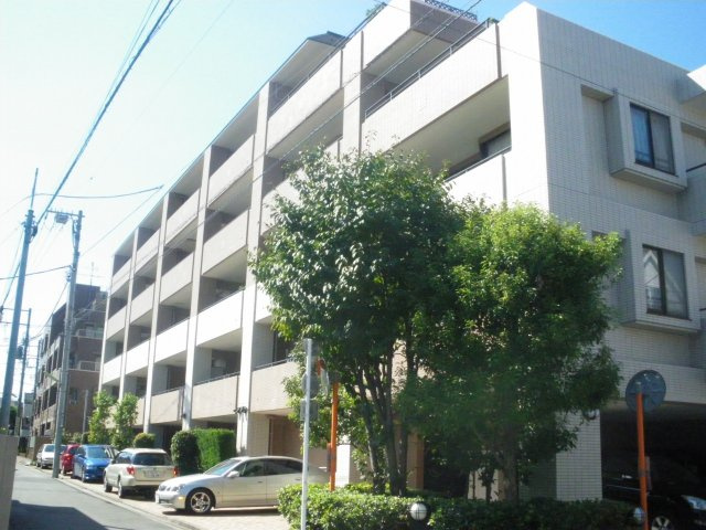 ディアナコート下北沢の外観