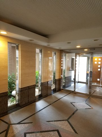 ディアナコート下北沢のロビー