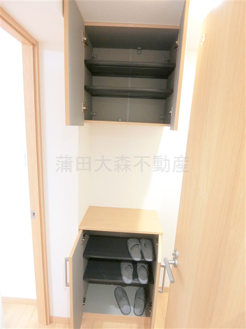 Lares East(ラレースイースト)の収納|玄関収納