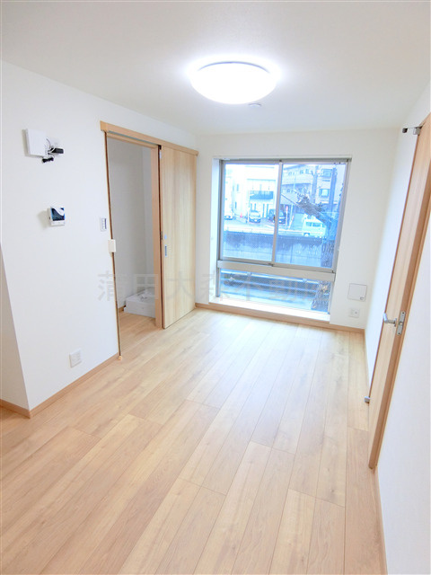 Lares East(ラレースイースト)の居間・リビング|LDK11.5帖