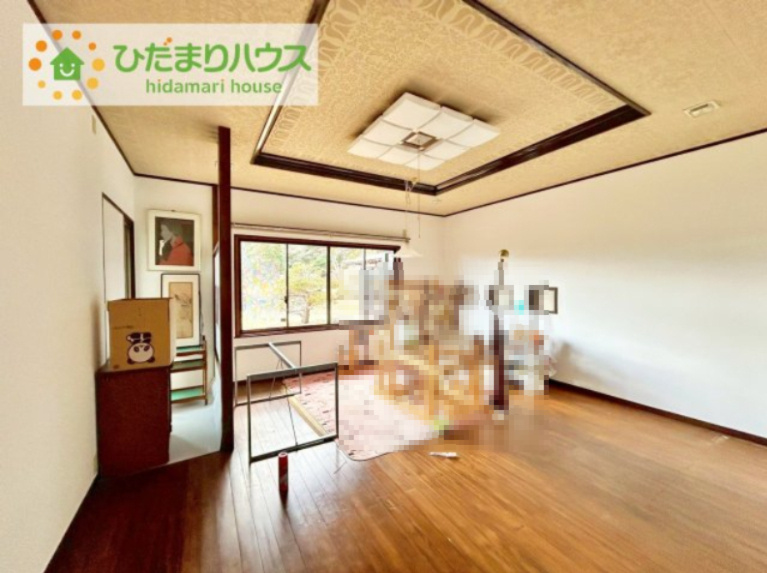 北茨城市磯原町木皿　中古戸建の洋室|玄関脇に洋室がありますので、客間としてもお使いいただけます(^^♪