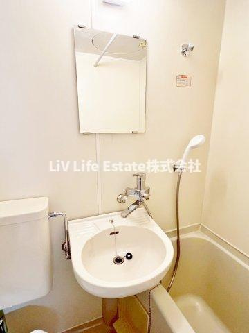 石山ビルの洗面所