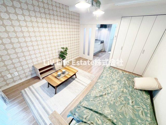 石山ビルの洋室