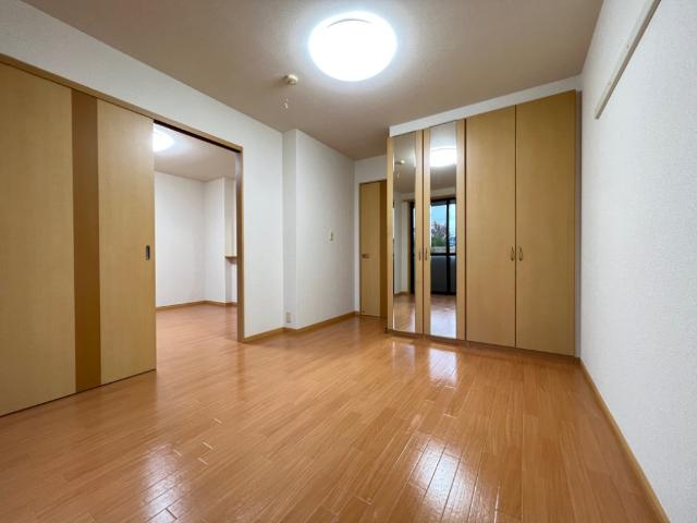 KASUMIヒルズの寝室|リビング